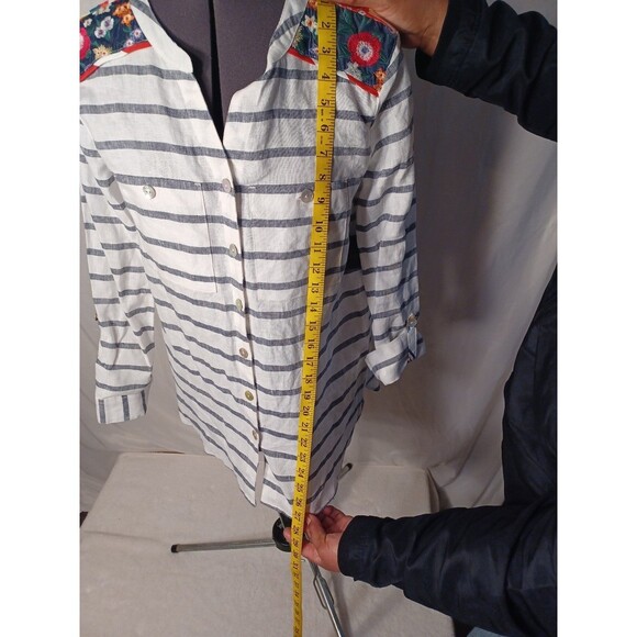 JOHN- MARK Women's small button up shirt - Picture 6 of 10